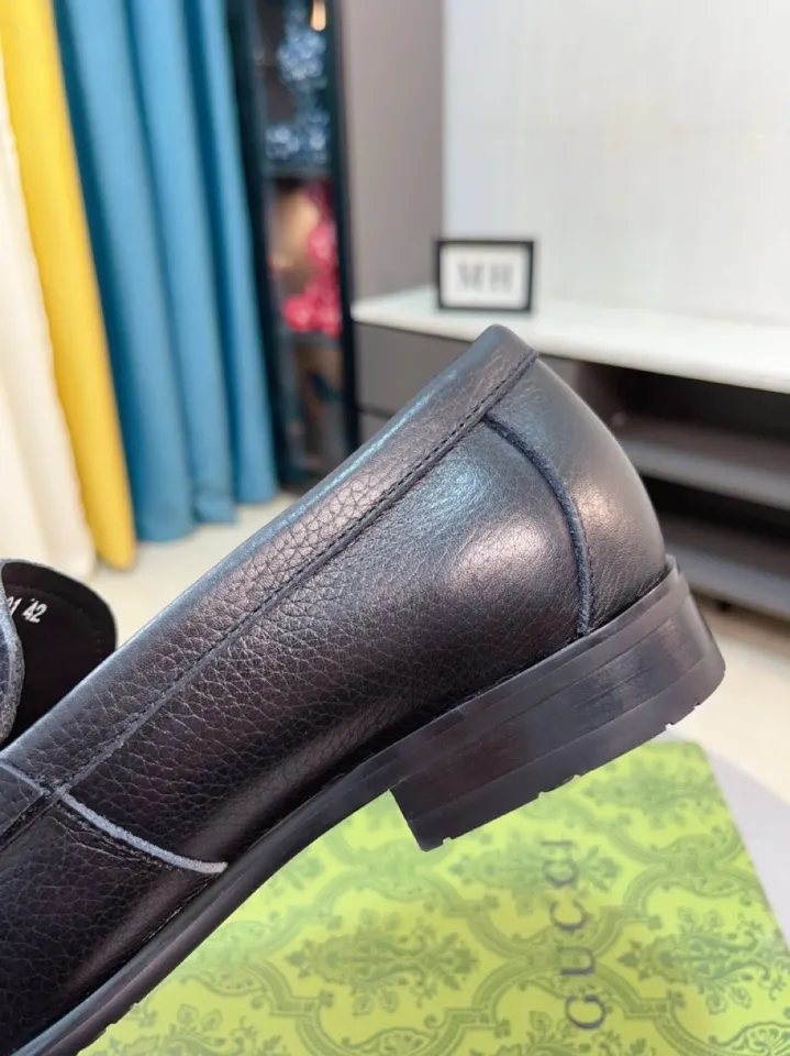 Men's shoes 💰500🌹🌹Niuli [GUCCI Gucci] A new style of formal men's leather shoes is coming~ The original quality upper is made of patent leather imported from Italy, the leather is soft and delicate, comfortable and soft first-layer cowhide lining, rubber wear-resistant outsole, the shoe shape is dignified and domineering, and the luxury charm cannot be concealed! The natural and free nouveau riche leads the trend. Code number: 38-44